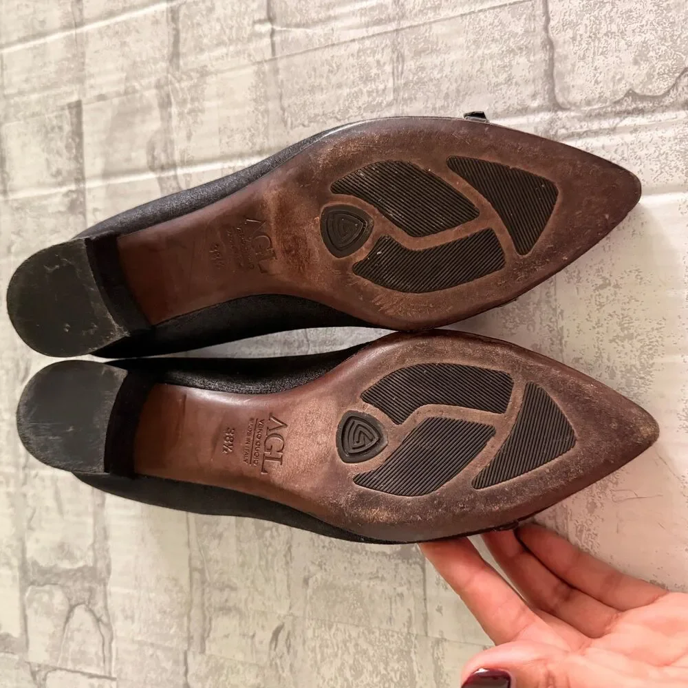 AGL Attilio Giusti Leombruni Black Patent Cap Toe Pumps Leather Pumps Sz 38.5